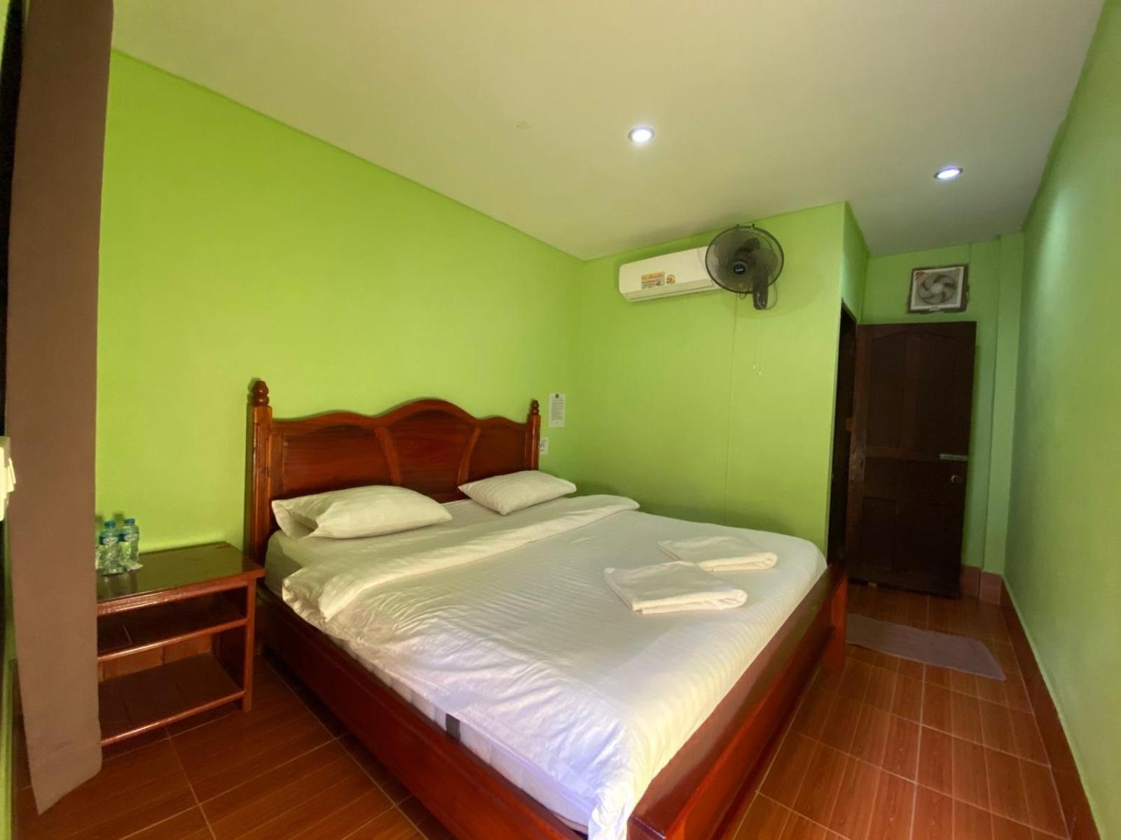 Letana Guesthouse Ban O Buitenkant foto