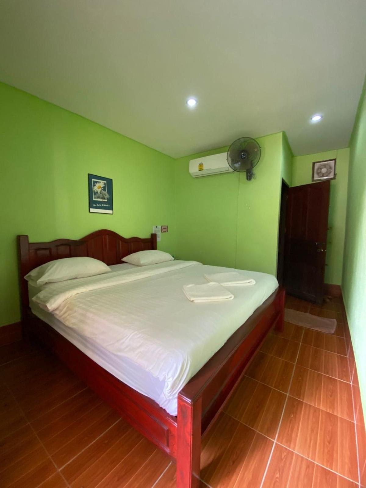 Letana Guesthouse Ban O Buitenkant foto